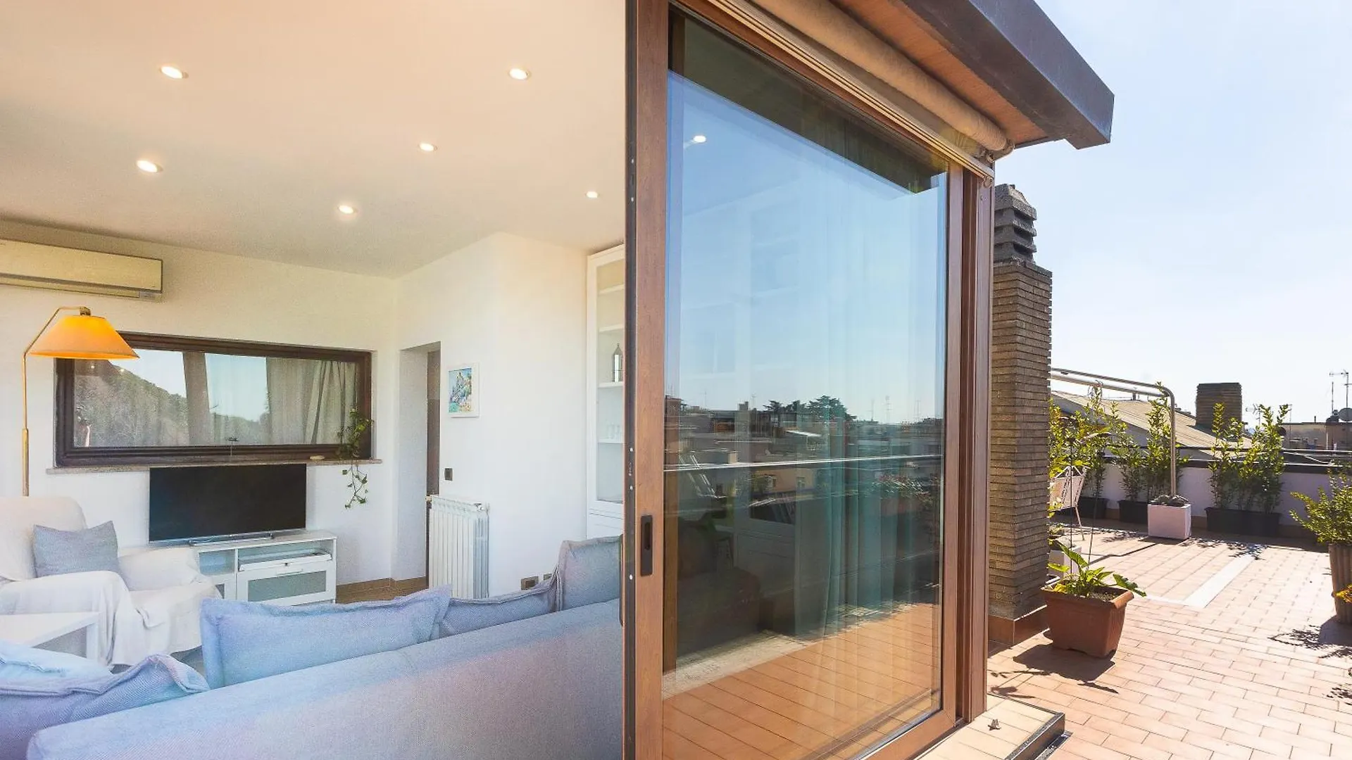 San Pancrazio Penthouse By Rental In Rome